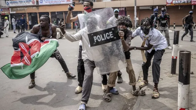 Kenyan Youth Demonstrate Against New Cabinet