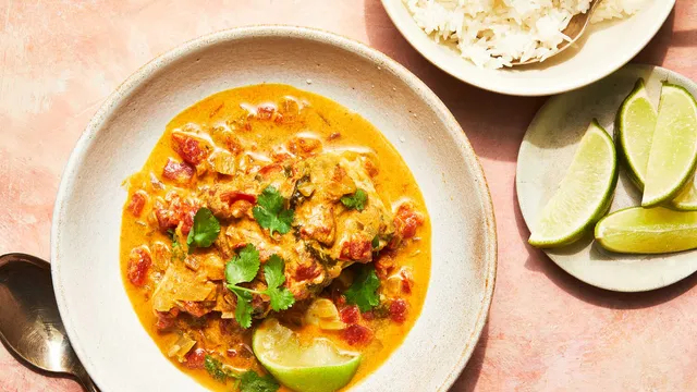Malaay Qumbe (Coconut Fish Curry) Recipe