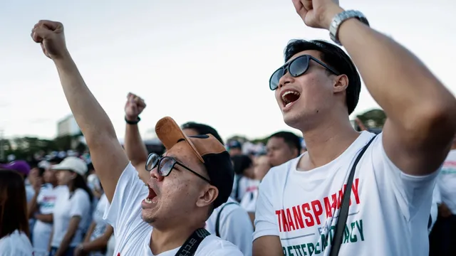 Marcos vows to imprison powerful politicians involved in corruption scandal by Christmas