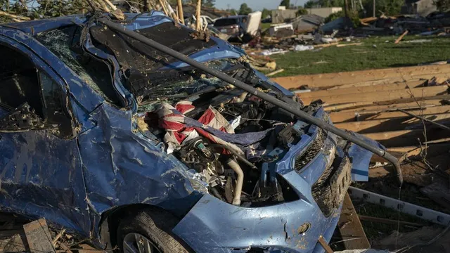 Severe storms leave at least 9 dead in Kentucky aftermath