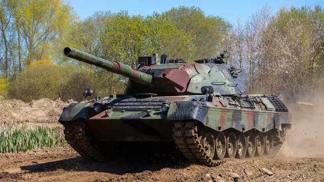Canada's military struggles with outdated defenses