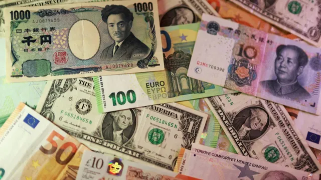 Yen plunges as traders doubt Japan's intervention efforts