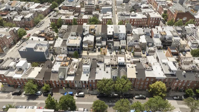 Baltimore's 911 system transforms to prioritize mental health support