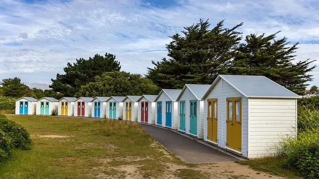 Cornwall Council removes beach huts after no rentals