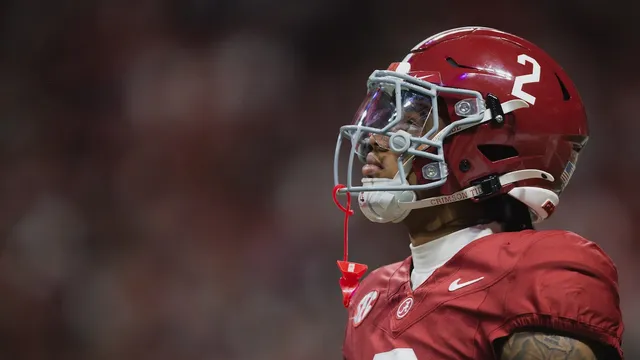 Ryan Williams commits to staying with Alabama football through 2026