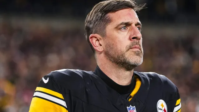 Aaron Rodgers remains undecided on Steelers future