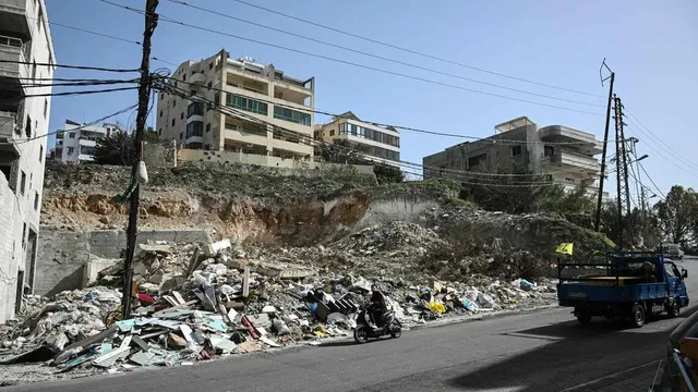 Israeli strikes lead to casualties in Lebanon amid tension with Hezbollah