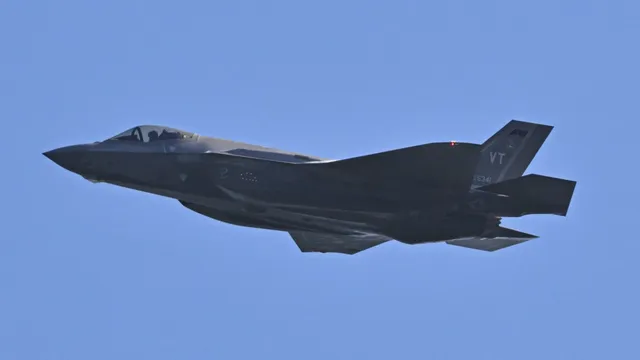 U.S. F-35 hit by Iranian fire and makes emergency landing