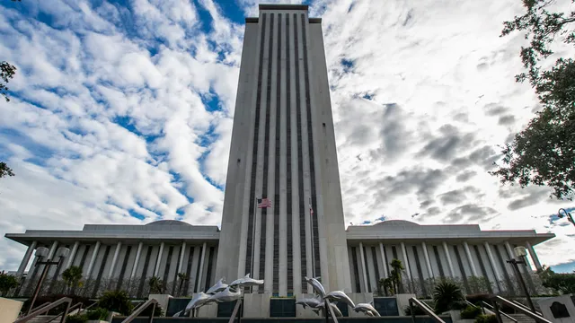 Darrell Issa considers congressional run in Texas amid redistricting chaos