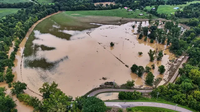 Severe storms cause devastating floods in Midwest neighborhoods