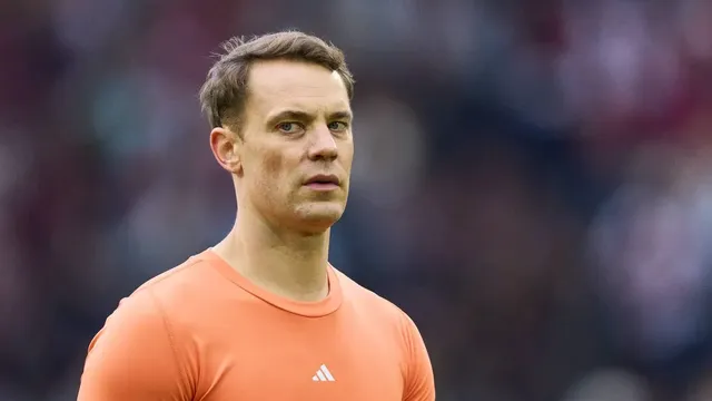 Bayern Munich goalkeeper Manuel Neuer out of Champions League match in Norway due to foot injury