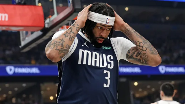 Mavericks ditch Nico Harrison amid Anthony Davis trade speculation