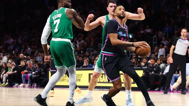 Jaylen Brown's 29 points help Celtics edge Heat in thrilling comeback