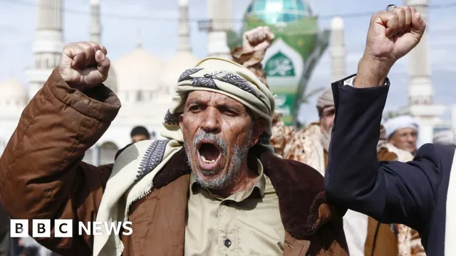 Houthi missiles target Israel, raising threats to Red Sea shipping