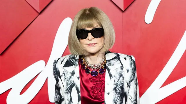 Anna Wintour admits her sunglasses are just a prop