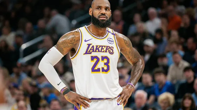 LeBron James shocks NBA by signing with Philadelphia 76ers