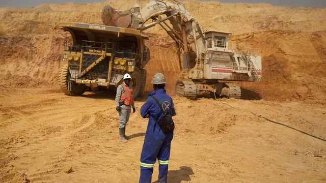 Glencore executives named in bribery case against others