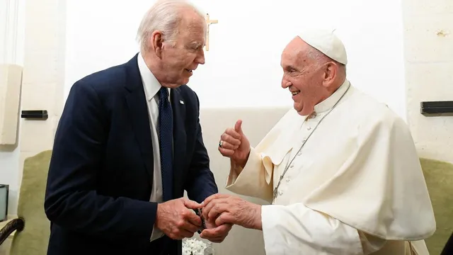 Biden plans controversial meeting with Pope Francis in Rome
