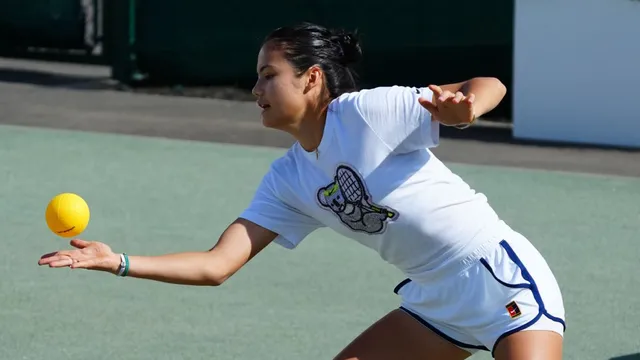 Emma Raducanu rebounds with impressive quarter-final at Miami Open