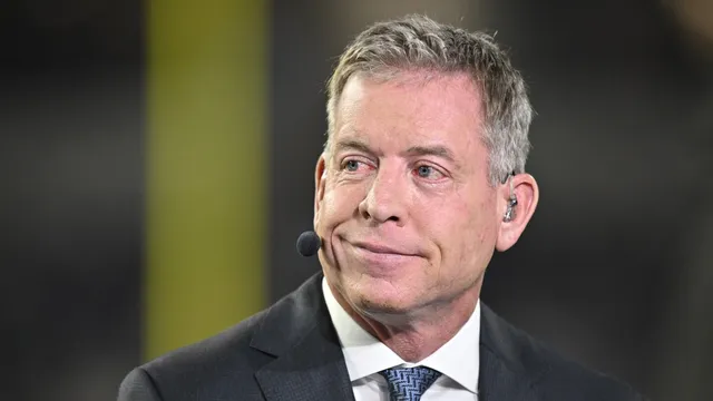 Troy Aikman blasts NIL system after college player's transfer