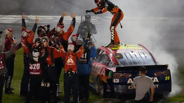 William Byron wins Daytona 500 for second year in a row