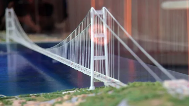 Italy approves historic bridge project to meet NATO defense spending targets