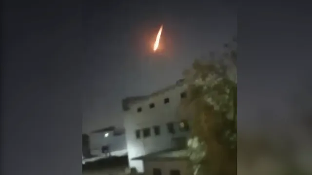Karachi witnesses spectacular meteor sightings lighting up the night sky