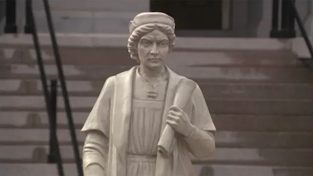 Trump honors Columbus by placing statue near the White House