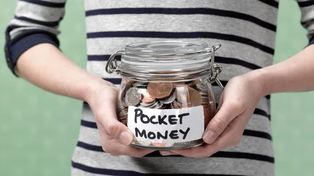 Children's pocket money increases as UK inflation decreases