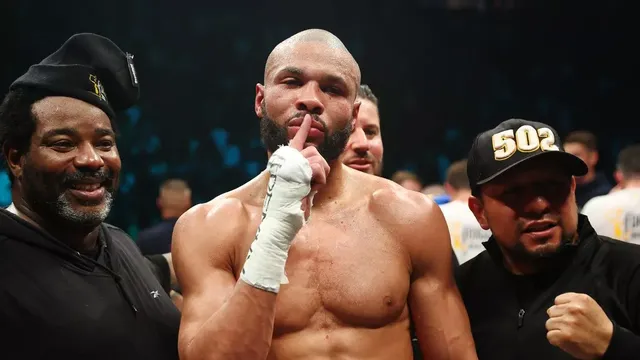 Chris Eubank Jr. Wants Canelo Alvarez Fight but Faces Challenges