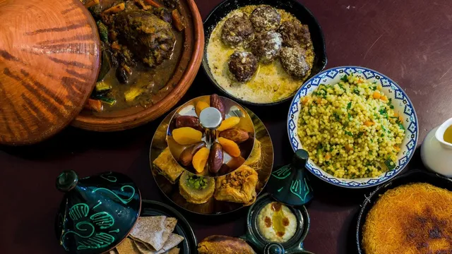 Community rallies to feed the homeless in Detroit during Ramadan