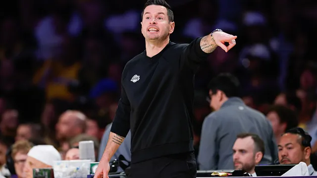 Lakers coach JJ Redick demands players get in championship shape