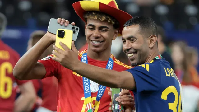 Father of FC Barcelona Star Stabbed in Mataró