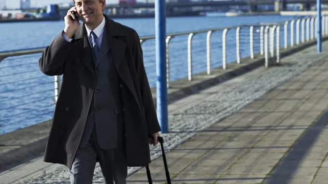 AI adoption could lead to crisis in white-collar job market