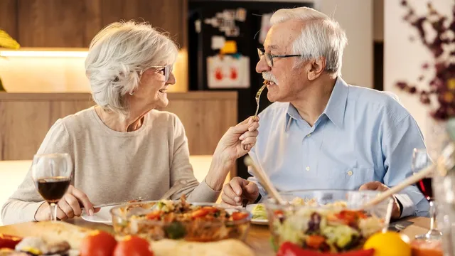 Vegetarianism may hinder centenarian success in the elderly