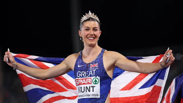 Amy Hunt makes history with unprecedented fourth gold at European Championships
