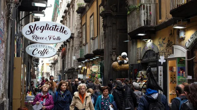 Naples councillor proposes charge to tackle tourism crisis