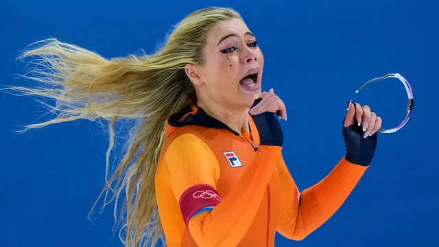 Jutta Leerdam wins Olympic gold and breaks speed skating record