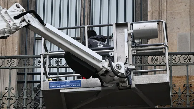 Louvre museum enhances security after $102M jewel theft