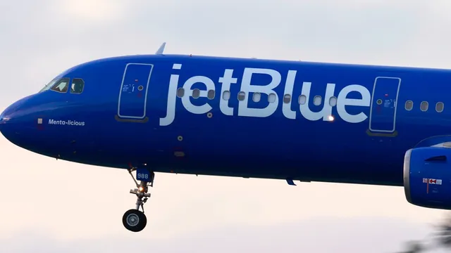 FAA investigates midair incident involving JetBlue flight near Fort Lauderdale