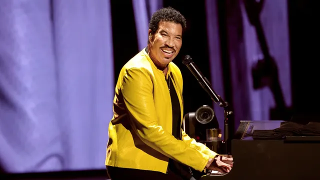 Lionel Richie, 77, undergoes heart procedure for atrial fibrillation and cancels tour dates