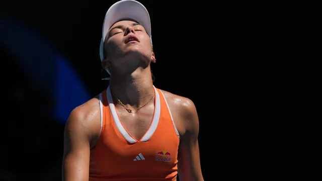 Aryna Sabalenka overcomes Iva Jovic in Australian Open quarter-finals