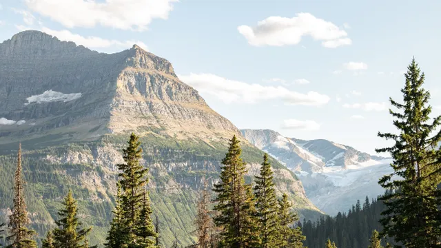 Man survives 120-foot fall in Glacier National Park thanks to Good Samaritan