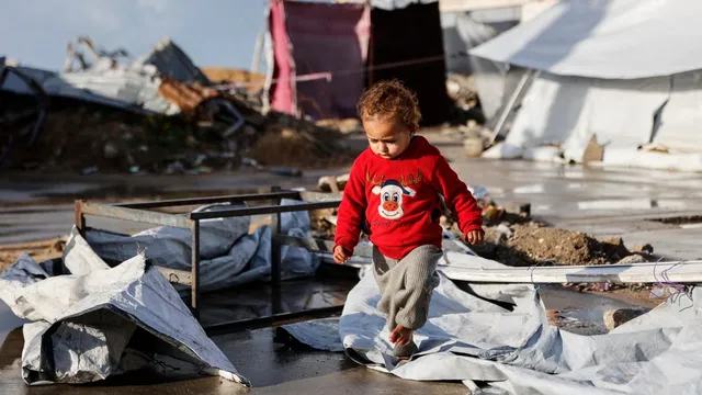 Severe winter rain exacerbates humanitarian crisis in Gaza