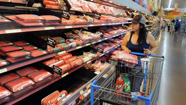 Walmart opens first case-ready beef facility in Kansas