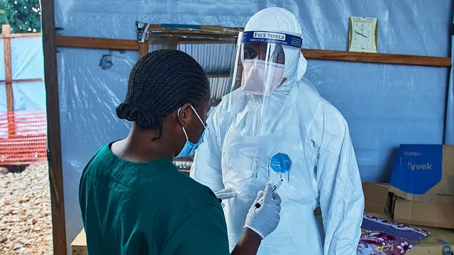 Health workers in DRC fight Ebola outbreak without pay