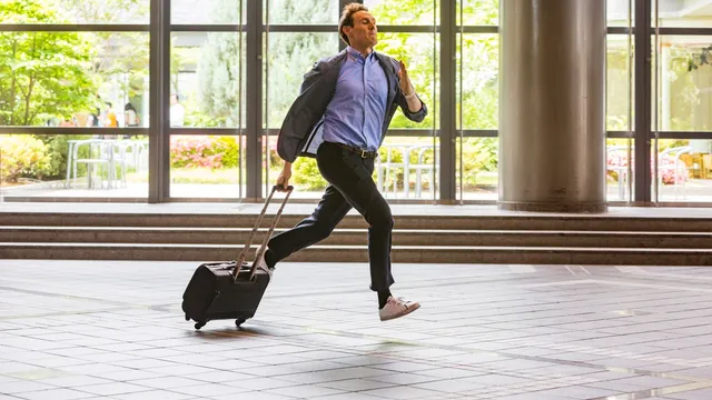 American Airlines helps connecting passengers with new flight-holding technology