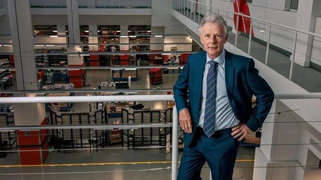 Royal Mail chairman attacks UK’s watchdogs