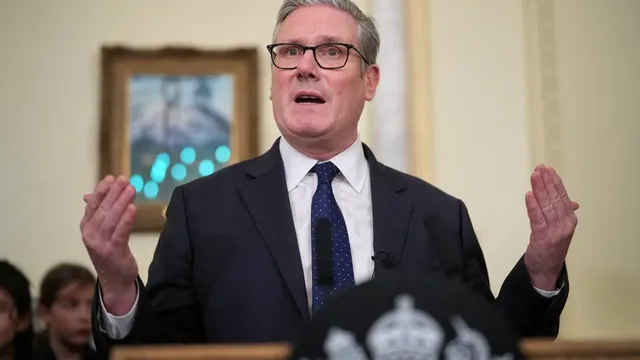 Keir Starmer warns that ousting him would lead to chaos in Britain