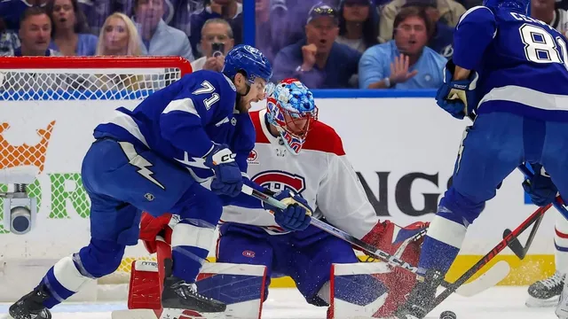 Jakub Dobeš outshines veteran goalie during playoff series
